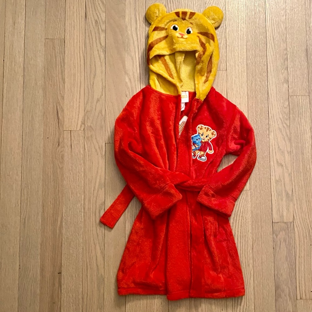 Never Worn Daniel Tiger Toddler Robe